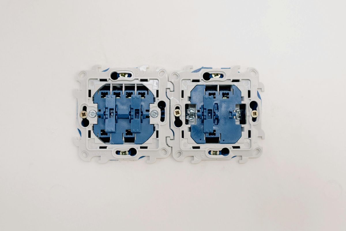 Cómo cuidar enchufes y tomas de corriente en Barcelona