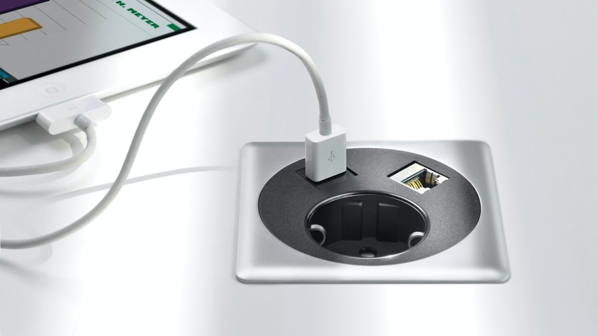 Por qué no carga el cargador móvil en enchufes BCN