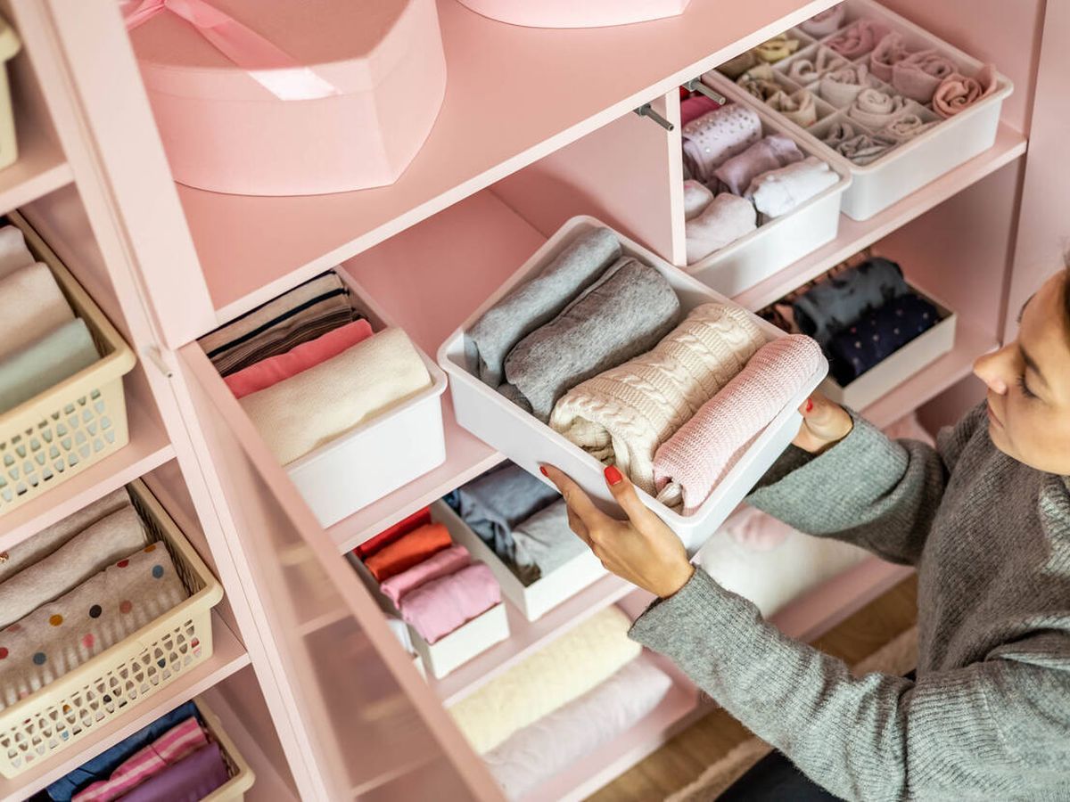 Trucos para reducir olores en armarios húmedos BCN